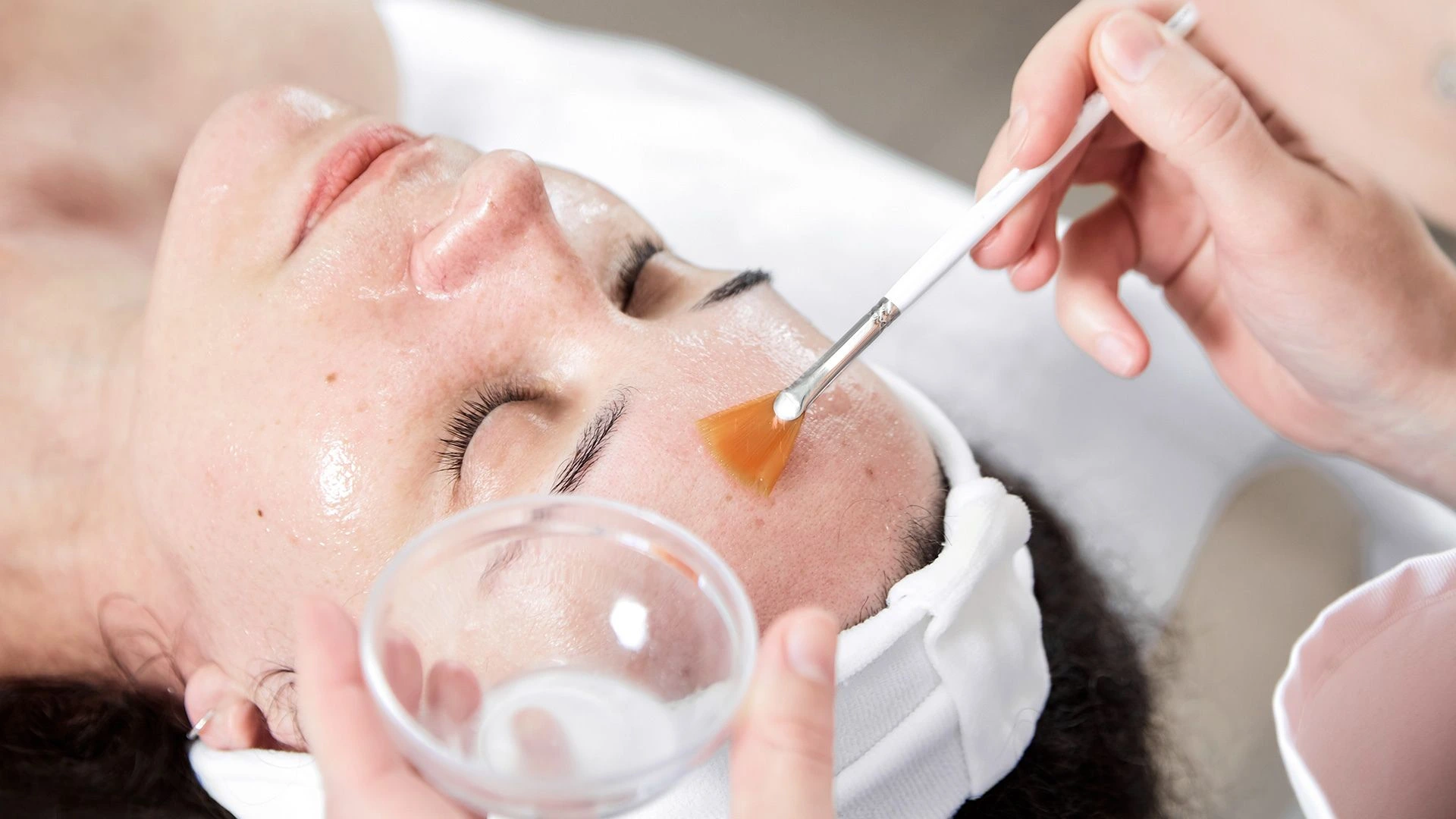Benefits of Getting a Facial Once a Month | Facial Membership